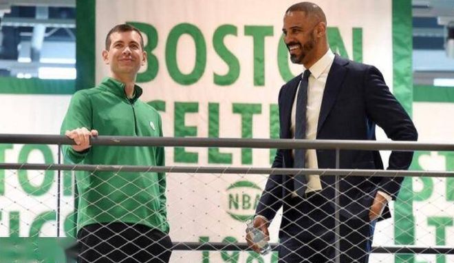 板契合的左 板契合的左